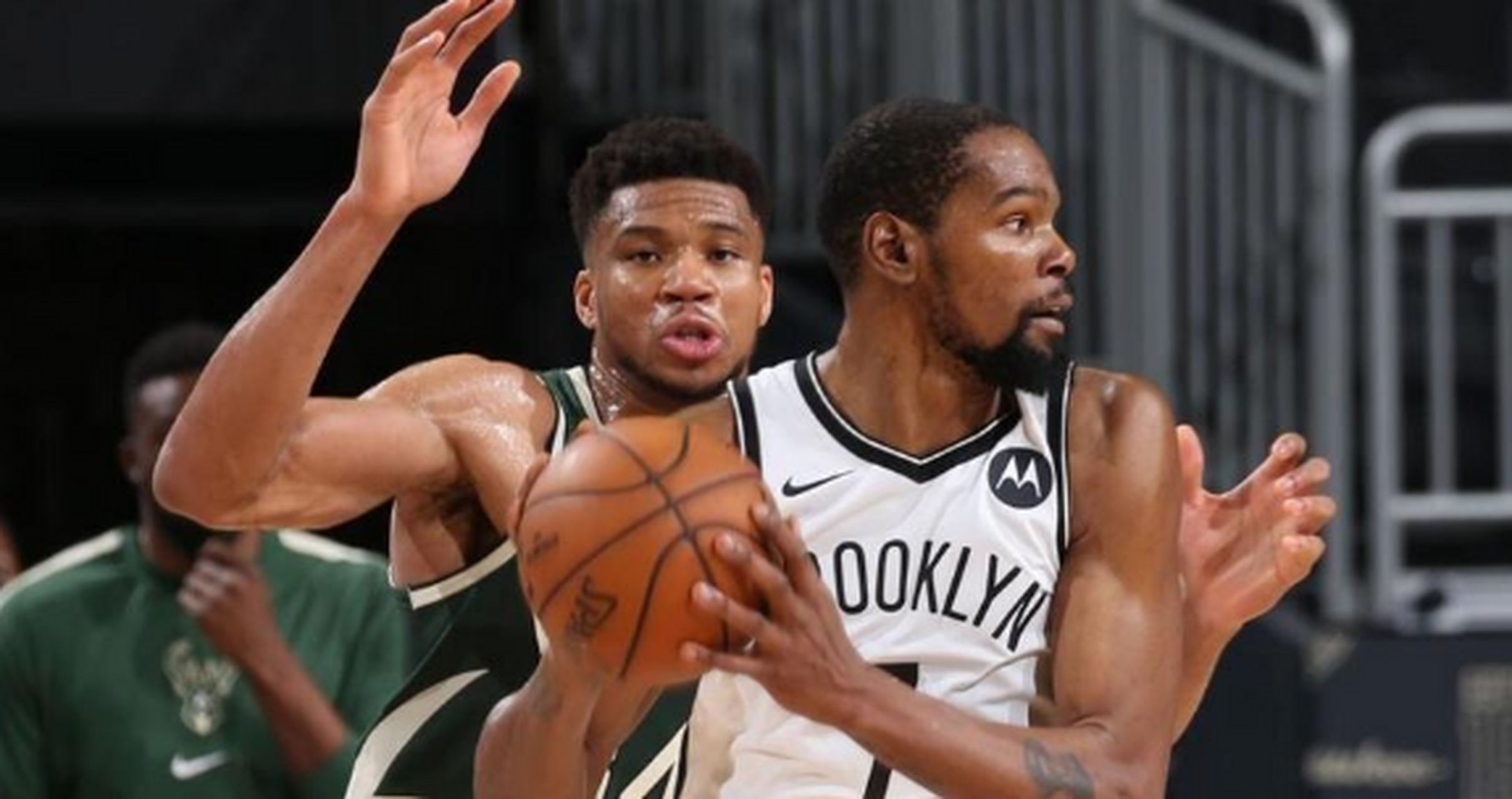 kpl电竞平台 -NBA常规赛冲刺阶段走向成谜，浙江稠州远射贴柱，球迷炸锅，球队文化再被提及 