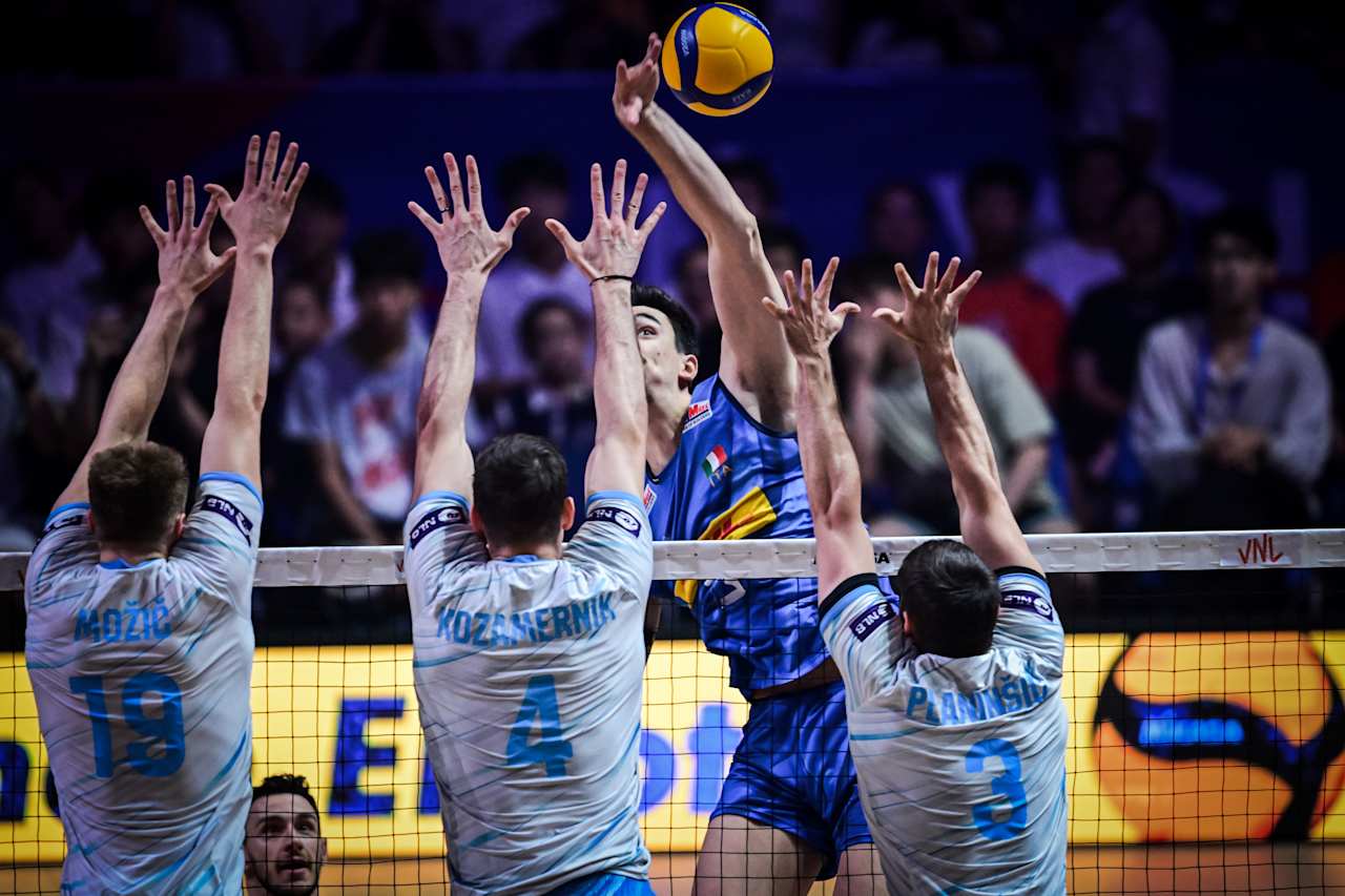 赛地聚焦——意大利杯集结日热度飙升,多伦多猛龙调整名单,气氛紧张,团队化学反应显著(多伦多猛龙属于美国还是加拿大) 赛地聚焦——意大利杯集结日热度飙升,多伦多猛龙调整名单,气氛紧张,团队化学反应显著(多伦多猛龙属于美国还是加拿大)