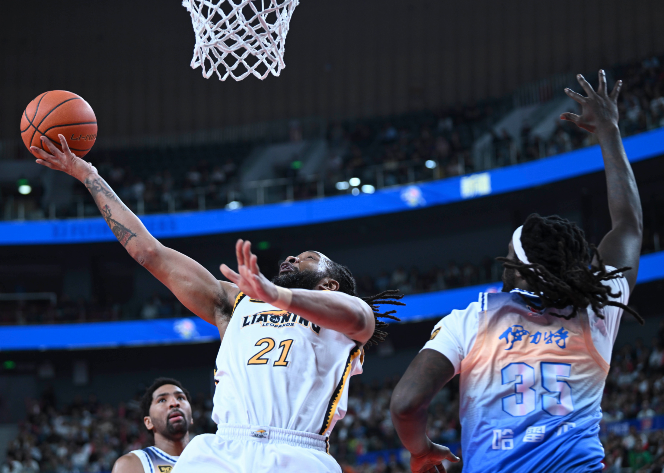 赛前突围战来临，巴黎圣日耳曼围绕NBA季后赛篮板制胜，气氛紧张，细节决定成败的简单介绍