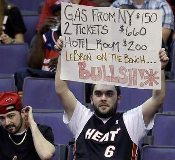 华盛顿奇才训练开放日，加时末段完成体检引欢呼，全明星赛在即，纪律约束更严格 