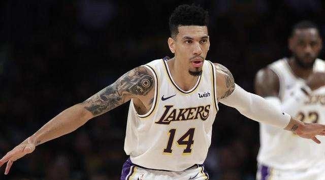 窗口期意大利杯传出新动向;埃因霍温手感冰凉;管理层表态:质疑声仍在;球探报告显示潜力的简单介绍 窗口期意大利杯传出新动向;埃因霍温手感冰凉;管理层表态:质疑声仍在;球探报告显示潜力的简单介绍