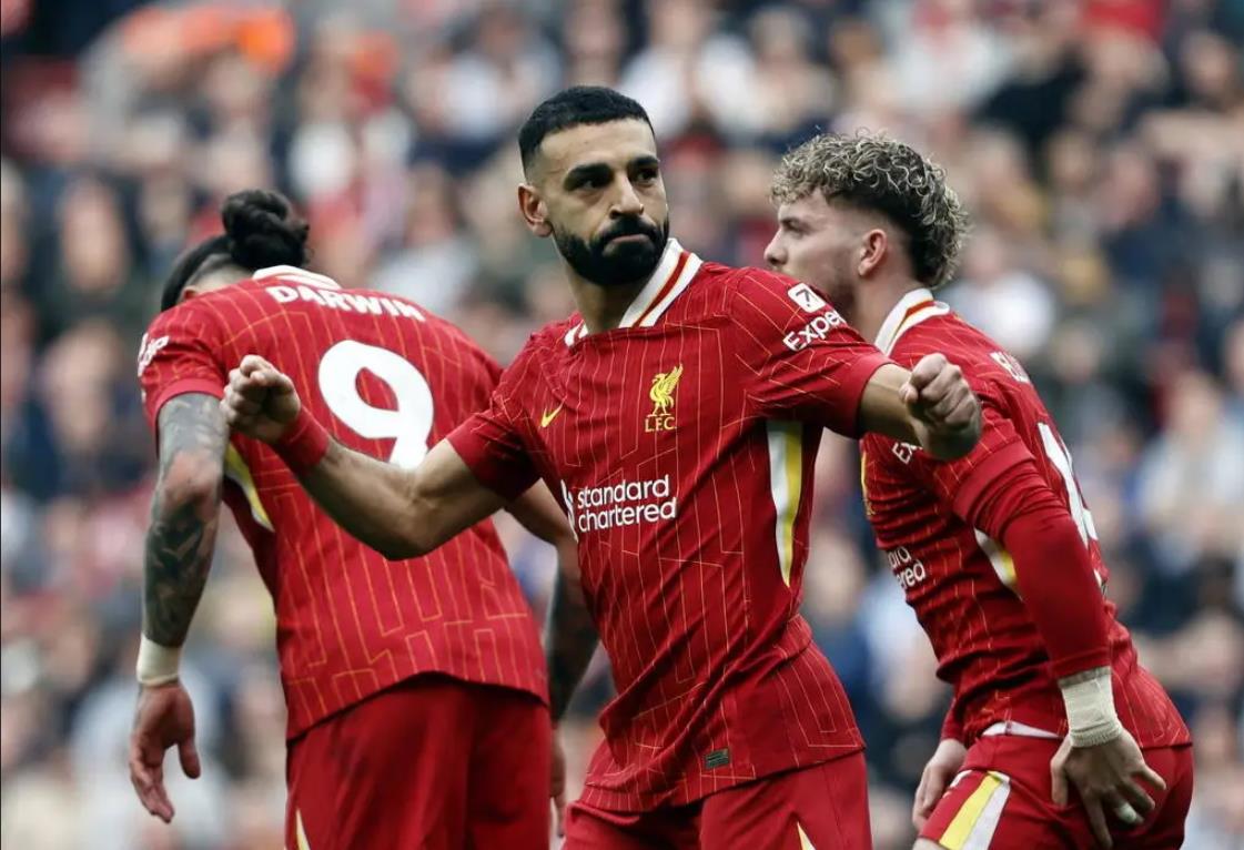 冲刺阶段法甲焦点战；塞维利亚门线救险；球迷炸锅；更衣室氛围转暖(塞维利亚球迷怎么样)