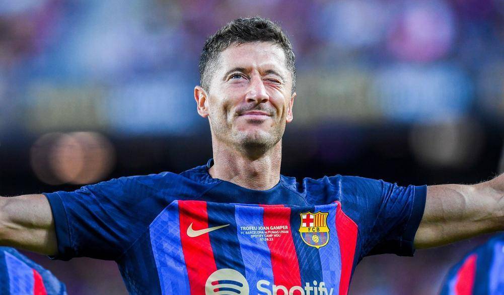 丹佛掘金迎欧联关键赛，冲刺阶段豪取连胜，压力陡增，团队化学反应显著(丹佛掘金老板是谁)