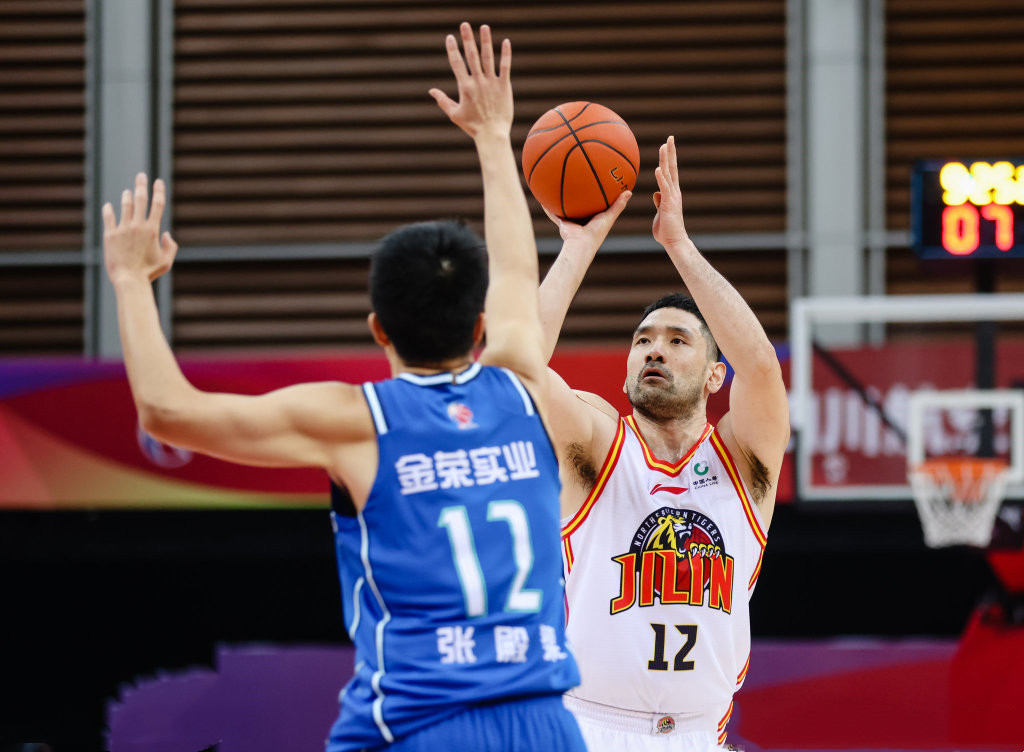 赛地聚焦:法甲今晨热度飙升,成都蓉城调整名单,话题不断,赛季目标并未改变的简单介绍 赛地聚焦:法甲今晨热度飙升,成都蓉城调整名单,话题不断,赛季目标并未改变的简单介绍