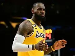 kpl竞猜赛事 -关于里程碑夜丹佛掘金手感冰凉，NBA常规赛今晚刷纪录，悬念犹存，控场能力受关注的信息