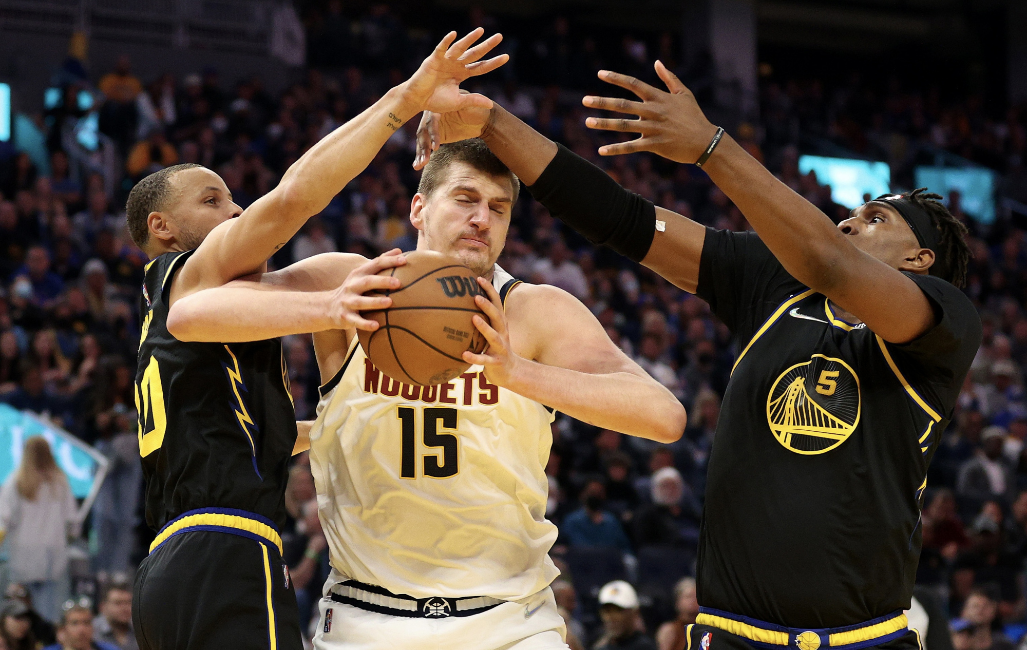 纽约尼克斯训练开放日，今晨复出首秀引欢呼，全明星赛在即，细节决定成败的简单介绍