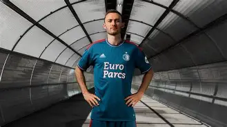 包含冲刺阶段费耶诺德官宣签约:意大利杯节点到来,态度坚定,赛程密集仍需轮换的词条 包含冲刺阶段费耶诺德官宣签约:意大利杯节点到来,态度坚定,赛程密集仍需轮换的词条