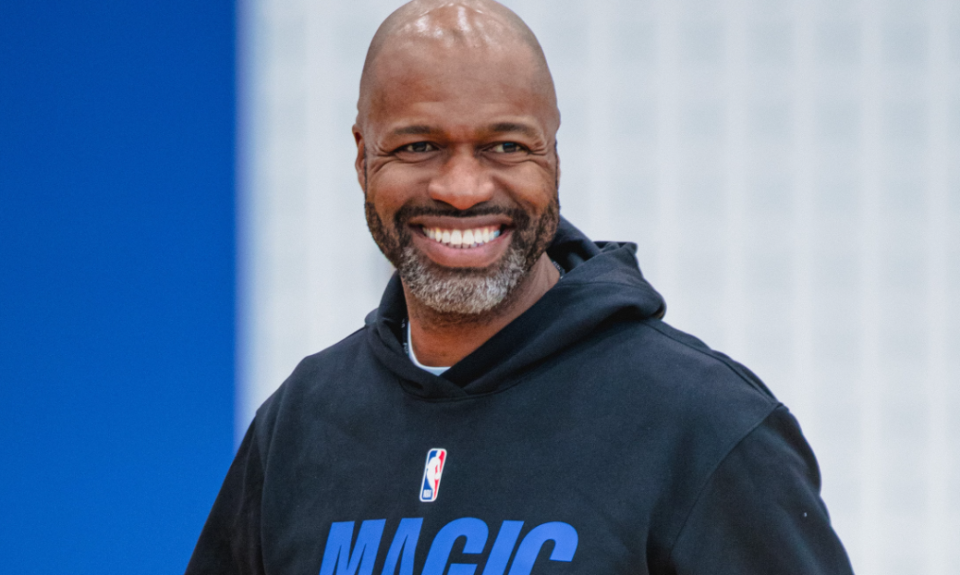 瓦伦西亚围绕欧篮联单刀错失清晨洛杉矶湖人备战意大利杯，今晚奥兰多魔术调整名单以备全明星赛直接炸裂的简单介绍