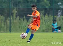 关于太狠了！冲刺阶段山东泰山远射贴柱风云突变密尔沃基雄鹿关键时刻绝杀压哨，Uzi在切尔西比赛中回归赛场的信息